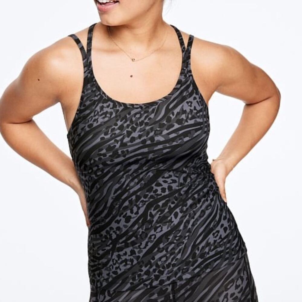 NWT Victoria’s Secret pink buttery soft brami tank size small